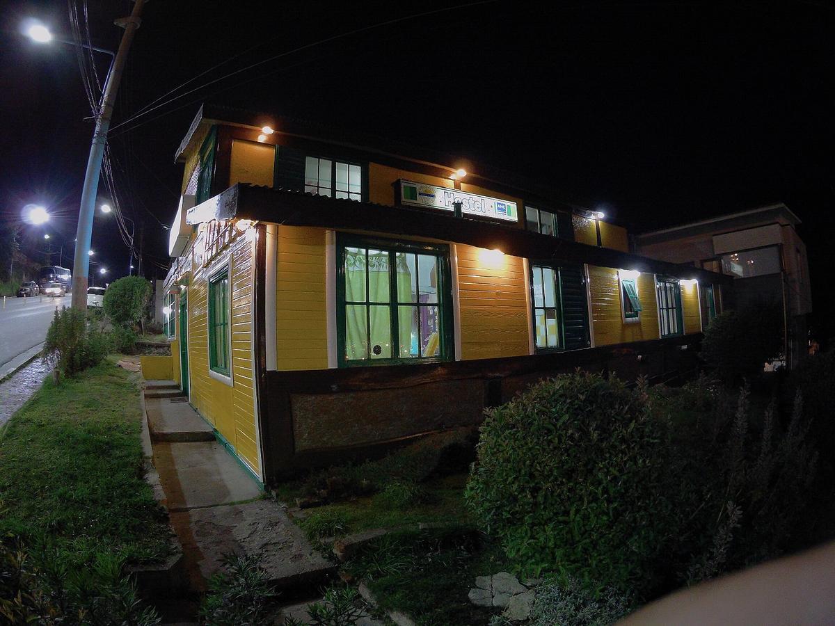 Amanecer De La Bahia Hostel อูซัวยา ภายนอก รูปภาพ