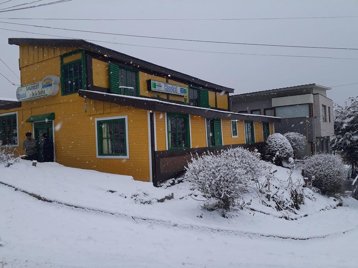 Amanecer De La Bahia Hostel อูซัวยา ภายนอก รูปภาพ